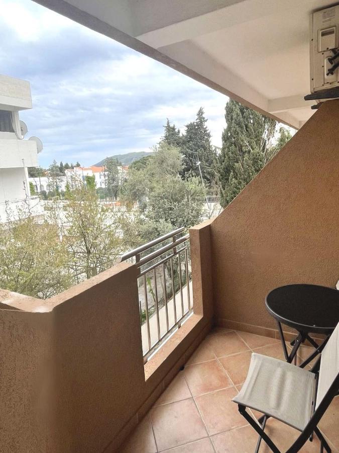 Garni Hotel S Coast Будва Экстерьер фото