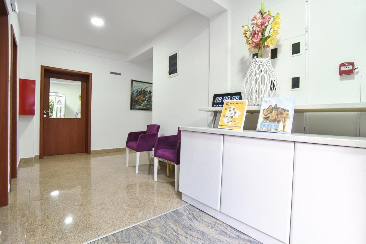 Garni Hotel S Coast Будва Экстерьер фото